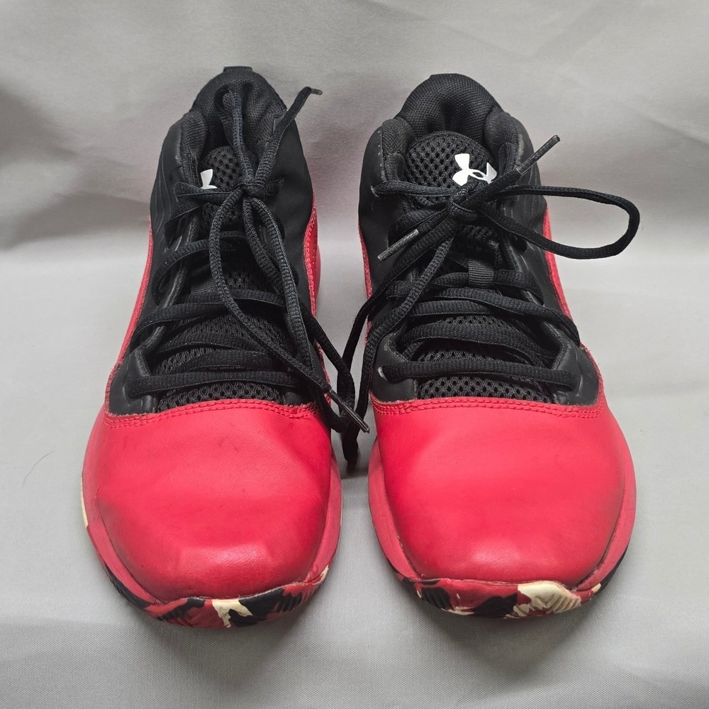 Under Armour Lockdown 4 Basketball Shoes 4Y Red Black 3022123-601 Good Condition